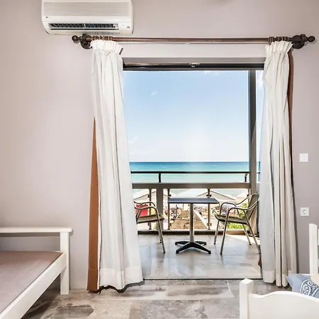 Lia Beachfront Stalós