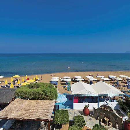 Lia Beachfront 2*