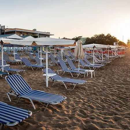Hotel apartamentowy Lia Beachfront Stalós