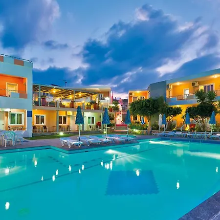Lia Beachfront 2*