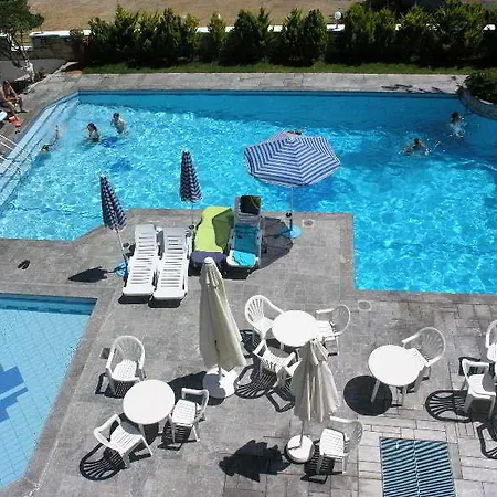 Apartmanhotel Lia Beachfront