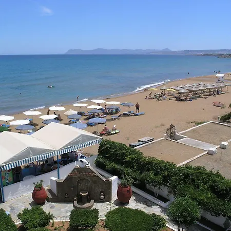 Apartmanhotel Lia Beachfront